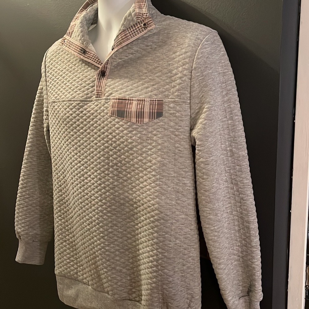 Plaid Trimmed Top. Size Small - Picture 4 of 12